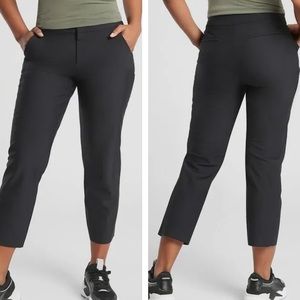 Athleta • Black Commute Stellar Straight Crop Pants